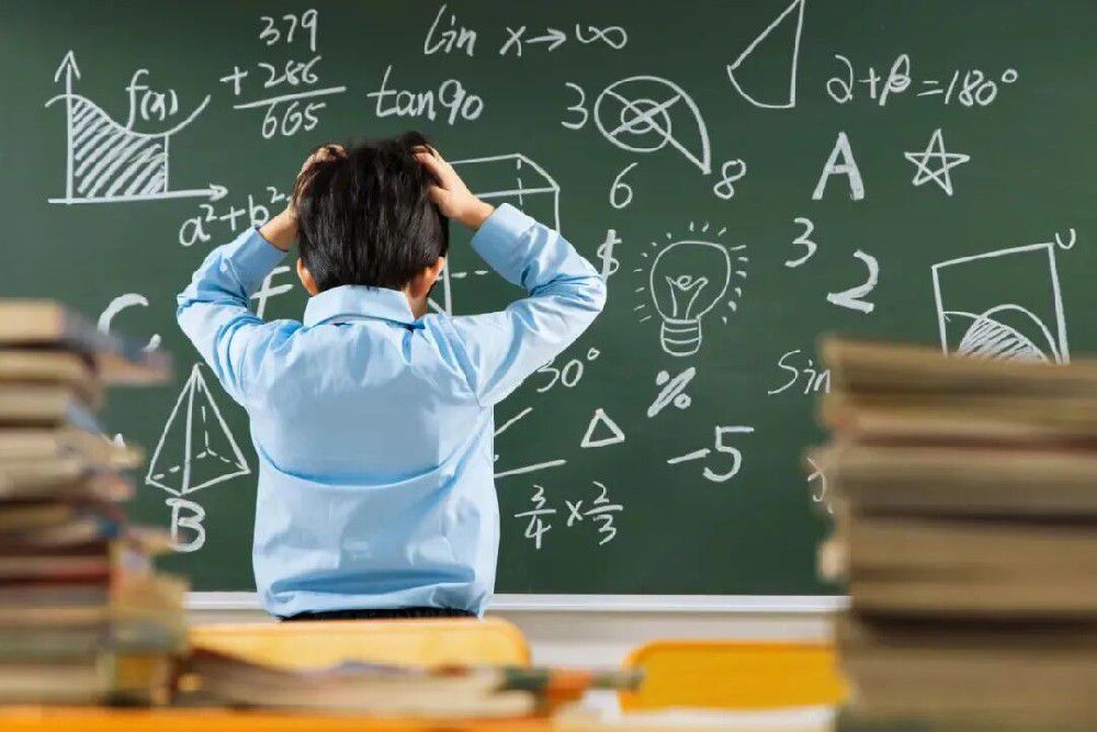 新学期孩子厌学、走神，难适应？当心是眼睛在报警！